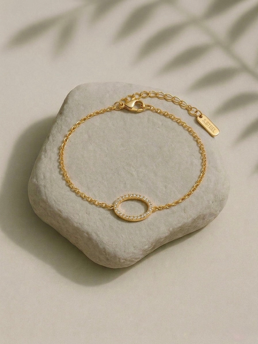 Minimalist Loop Bracelet